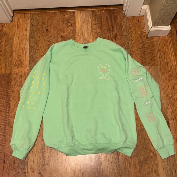 Fender x Her Concert Merch Mint Green Crewneck D7 - Picture 1 of 4